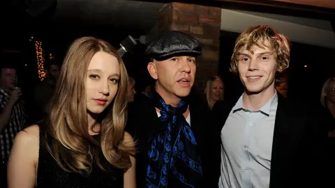 Taissa Farmiga, Ryan Murphy y Evan Peters Actores y creador de 'American Horror Story'