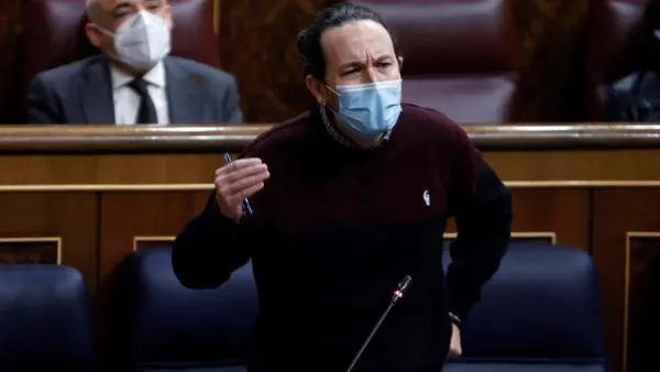 Pablo Iglesias en el Congreso de los Diputados Pablo Iglesias en el Congreso de los Diputados