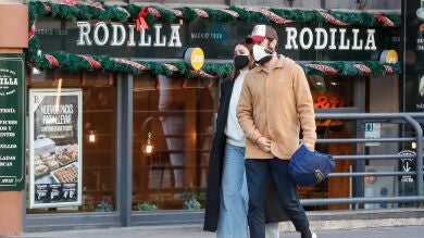La petición que le hacen a Javier Rey en su última foto 