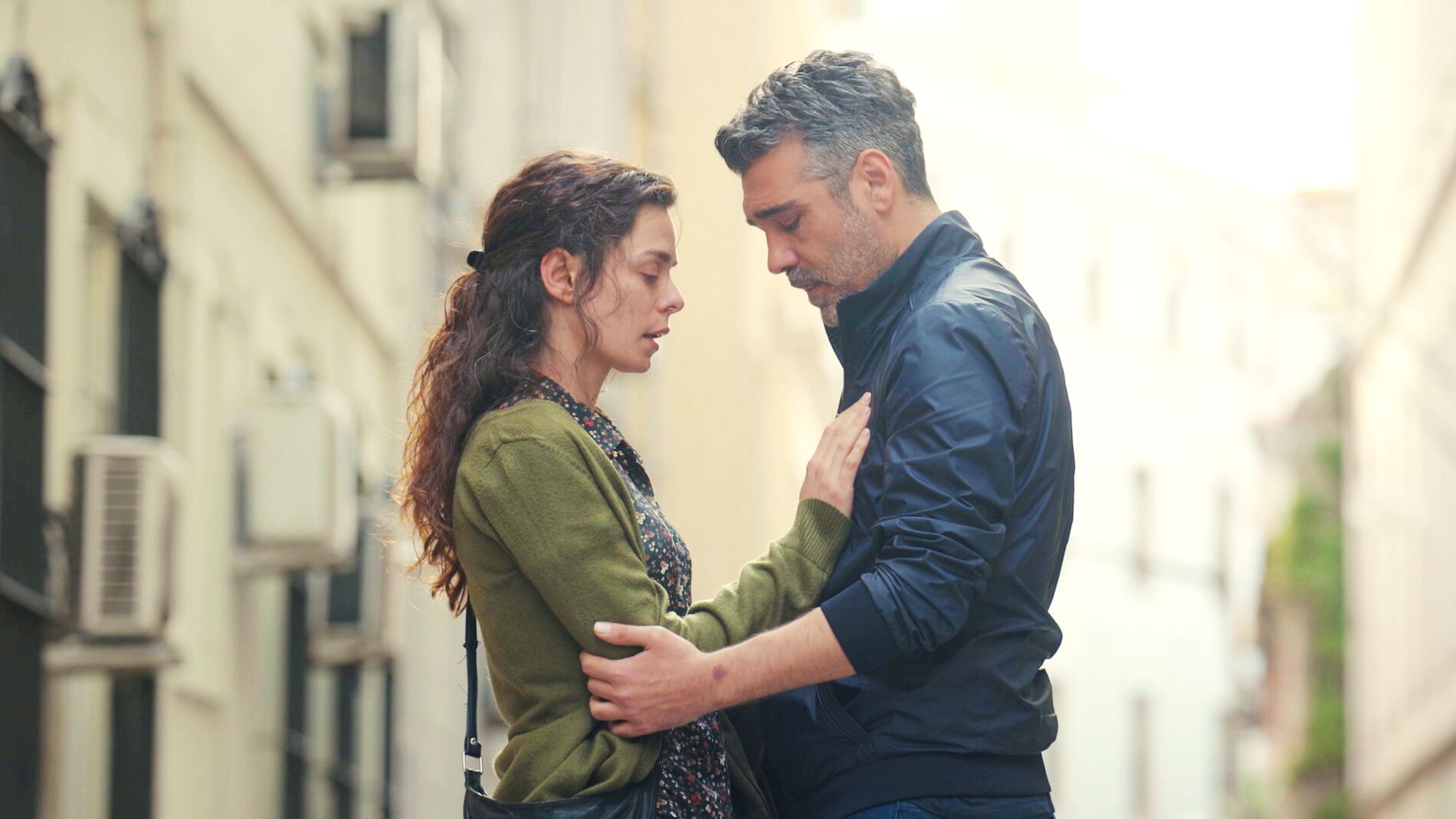 Bahar confiesa a Sarp los motivos por los que no puede perdonarle 