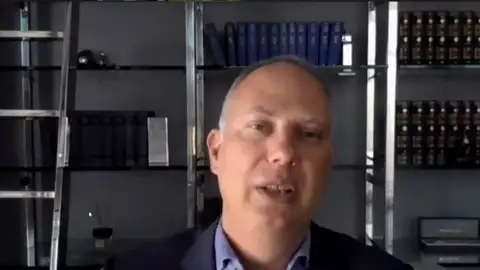 Entrevista a Kirill Dmietiev, CEO de la vacuna rusa Sputnik: "España puede ser uno de los grandes centros de producción" Entrevista a Kirill Dmietiev, CEO de la vacuna rusa Sputnik: "España puede ser uno de los grandes centros de producción"