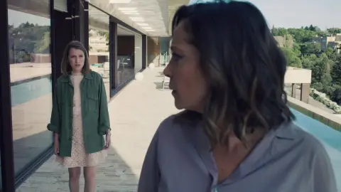 Mía paraliza a Rebeca: ¿ha estado enferma todo este tiempo?  Mía paraliza a Rebeca: ¿ha estado enferma todo este tiempo?