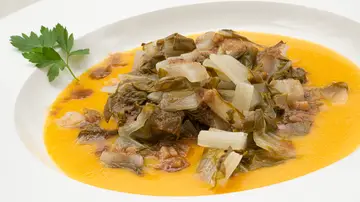 Receta de acelgas con bagna cauda, de Karlos Arguiñano