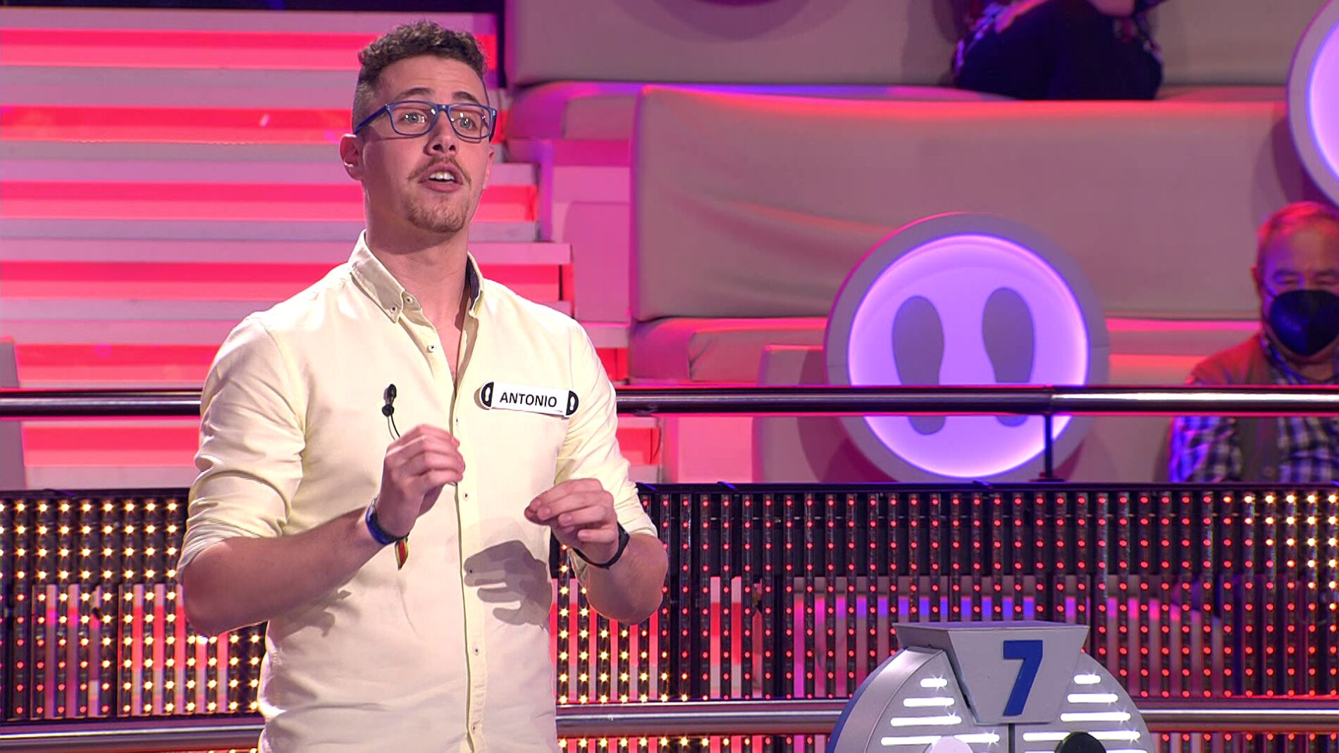 Un amante del carnaval de C&aacute;diz canta un gracioso cupl&eacute; en &lsquo;&iexcl;Ahora caigo!&rsquo;