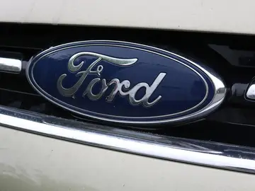 Ford elige la planta de Almussafes (Valencia) para fabricar un nuevo motor híbrido y para el ensamblaje de baterías Ford elige la planta de Almussafes (Valencia) para fabricar un nuevo motor híbrido y para el ensamblaje de baterías