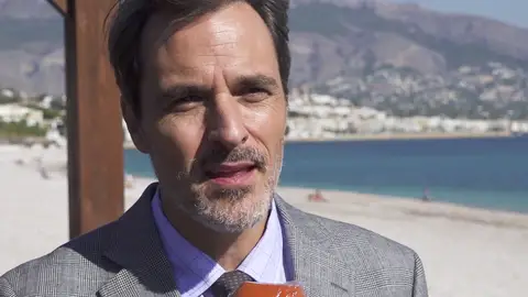 Jordi Ballester da a conocer a Iván Entrerríos, su personaje en ‘Alba’: “La familia Entrerríos es una familia con pocos escrúpulos” Jordi Ballester da a conocer a Iván Entrerríos, su personaje en ‘Alba’: “La familia Entrerríos es una familia con pocos escrúpulos”