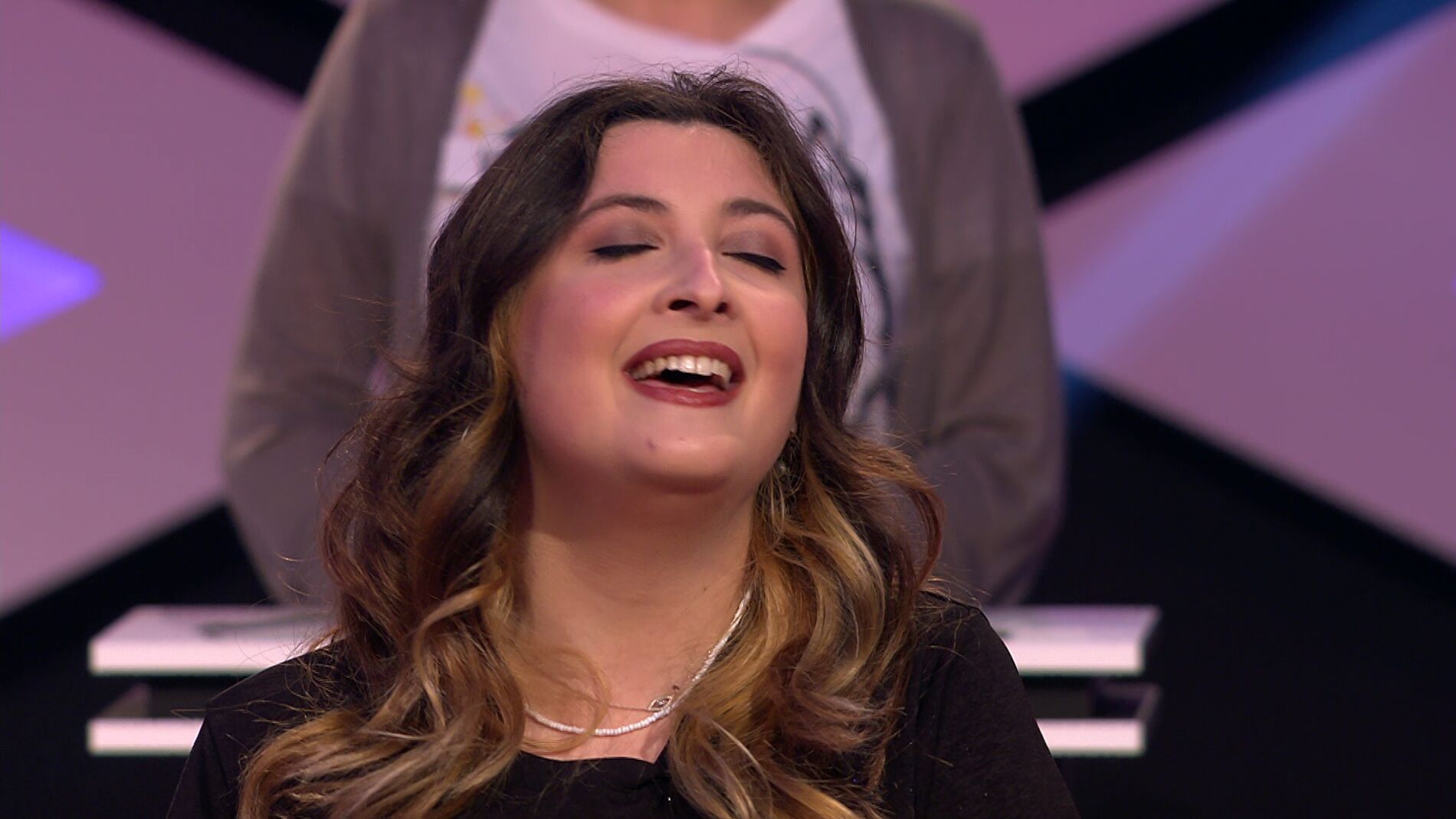 El p&uacute;blico deseoso de escuchar a Ant&iacute;a, de &lsquo;Las piratas&rsquo;: &ldquo;&iexcl;Qu&eacute; cante, que cante!&rdquo;