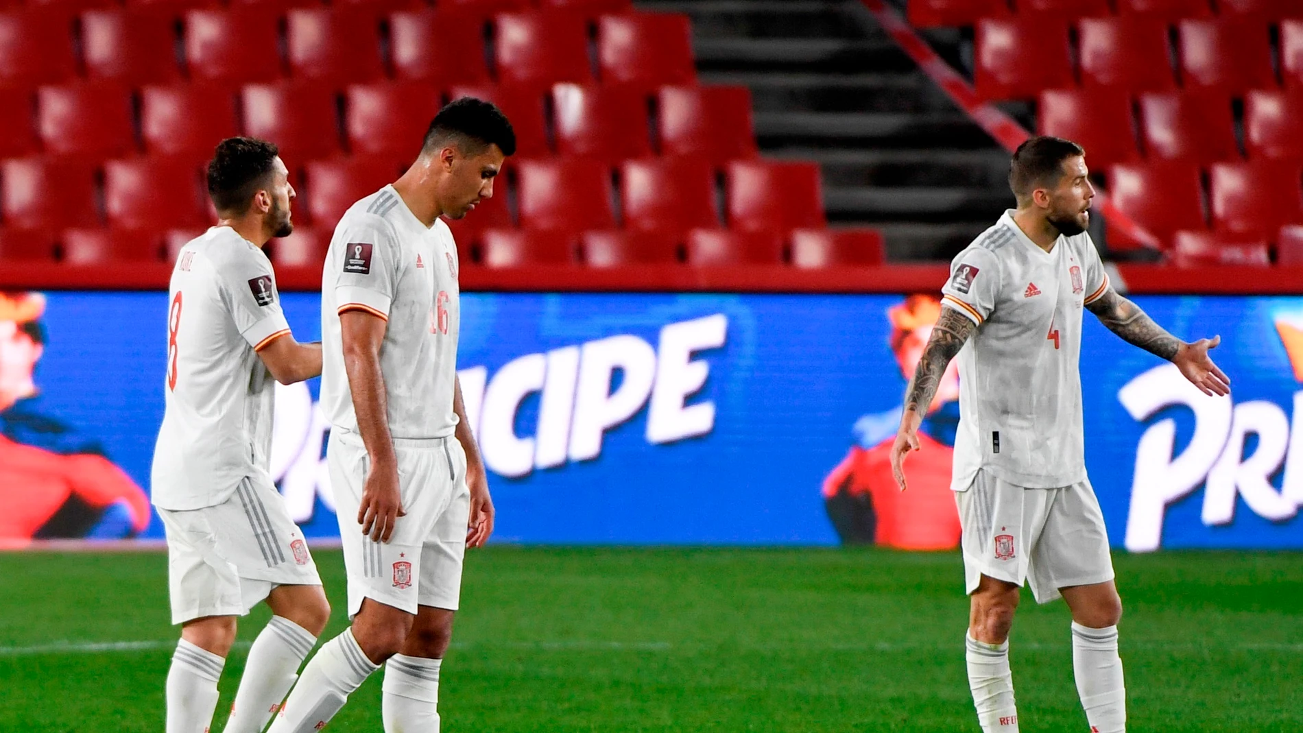 España no puede con Grecia en el partido clasificatorio para el Mundial de Qatar