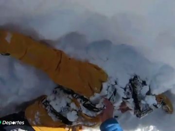Angustioso rescate a un esquiador sepultado por un alud: "¿Dónde estás, Lake? Te prometo que salvo"
