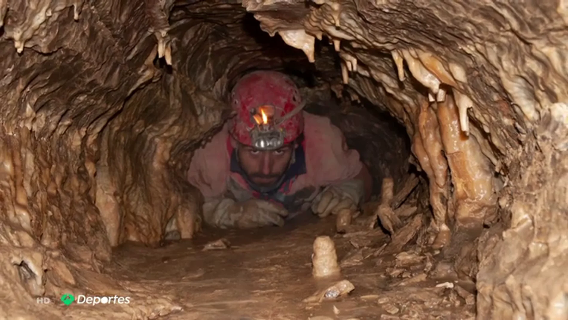 El descenso de un sevillano a Krúbera Voronya, la cueva más profunda de la Tierra