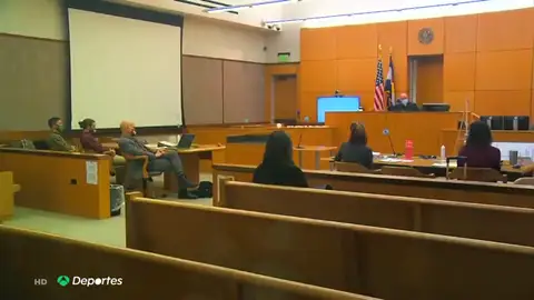 Dos snowboarders se enfrentan a juicio con cargos criminales tras provocar una avalancha que invadió una vía de servicio Dos snowboarders se enfrentan a juicio con cargos criminales tras provocar una avalancha que invadió una vía de servicio