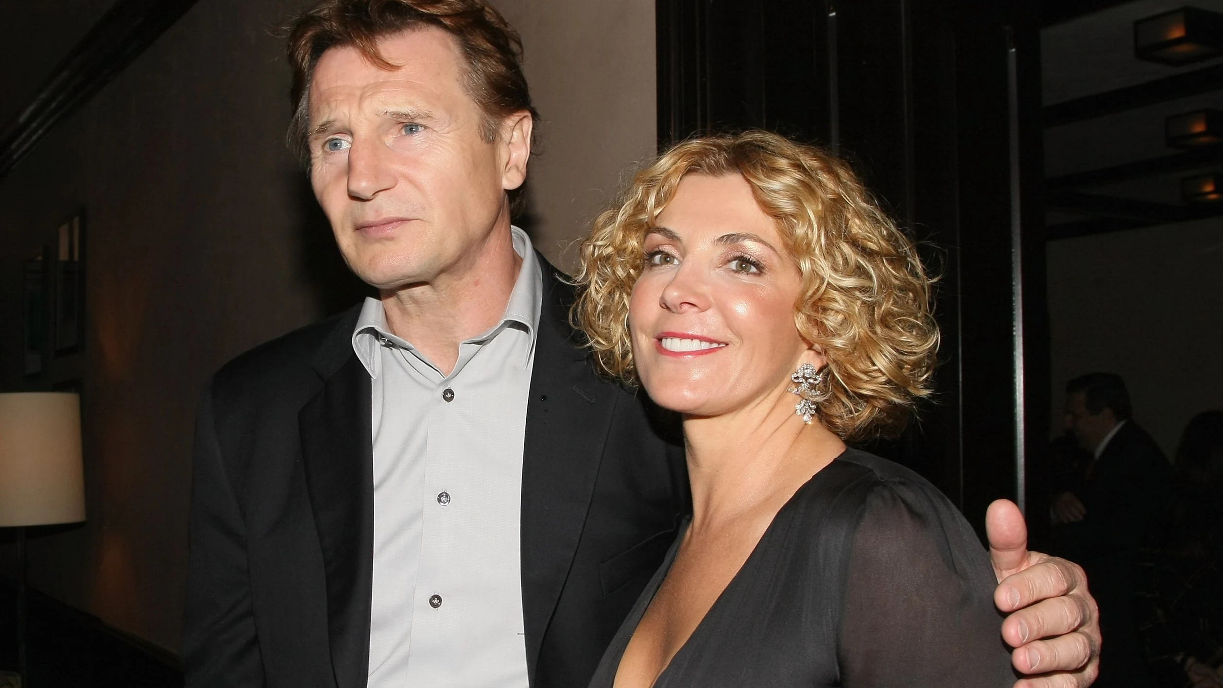 Liam Neeson y su mujer Natasha Richardson