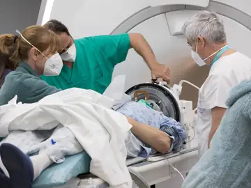 Máquina de ultrasonidos para tratar el párkinson Máquina de ultrasonidos para tratar el párkinson