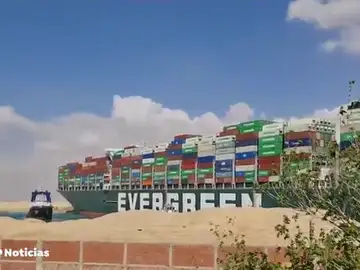 Even Given, el barco encallado en el Canal de Suez Even Given, el barco encallado en el Canal de Suez