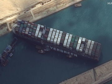 El canal de Suez, bloqueado