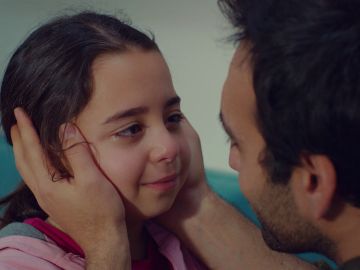 La reacción de Demir y Öykü ante la prueba de paternidad