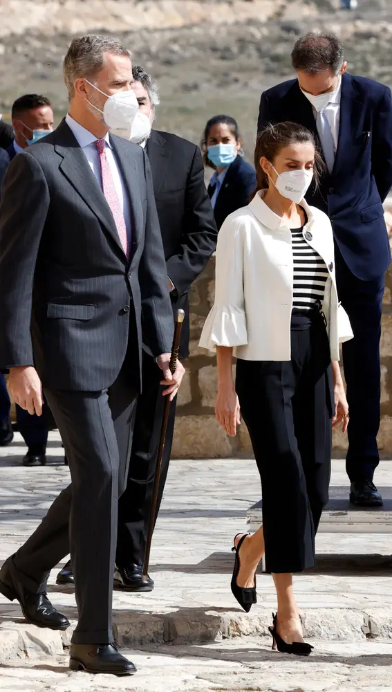 La reina Letizia y el rey Felipe VI en el 275º aniversario del nacimiento de Goya La reina Letizia y el rey Felipe VI en el 275º aniversario del nacimiento de Goya