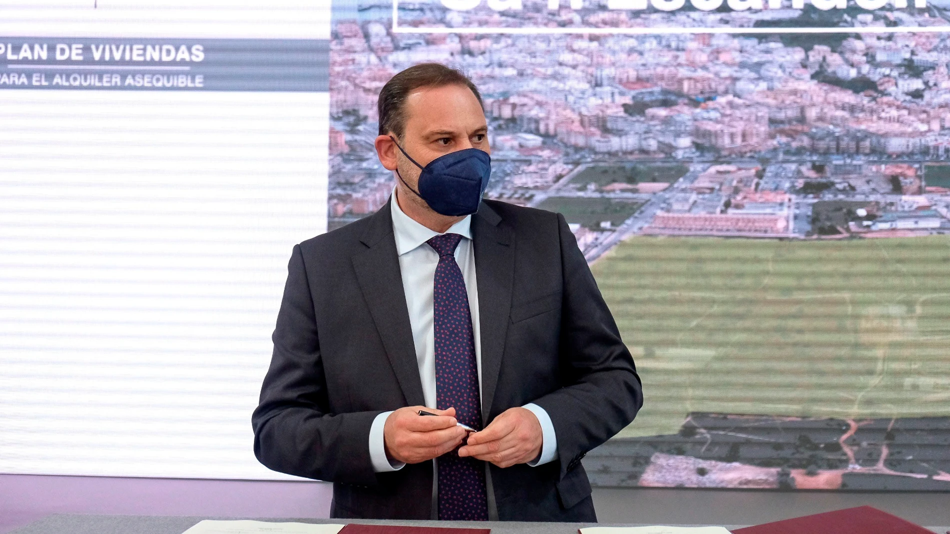 El ministro de Transportes, Movilidad y Agenda Urbana, José Luis Ábalos. El ministro de Transportes, Movilidad y Agenda Urbana, José Luis Ábalos.