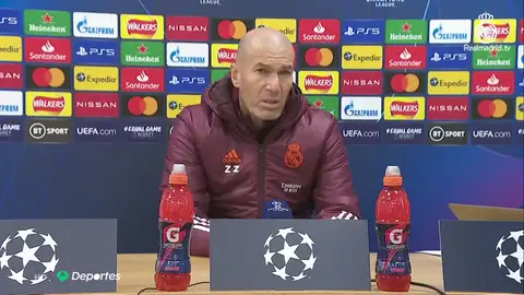 Zidane avisa al Liverpool: "No vamos a dosificar los esfuerzos, venimos aquí a ganar" Zidane avisa al Liverpool: "No vamos a dosificar los esfuerzos, venimos aquí a ganar"