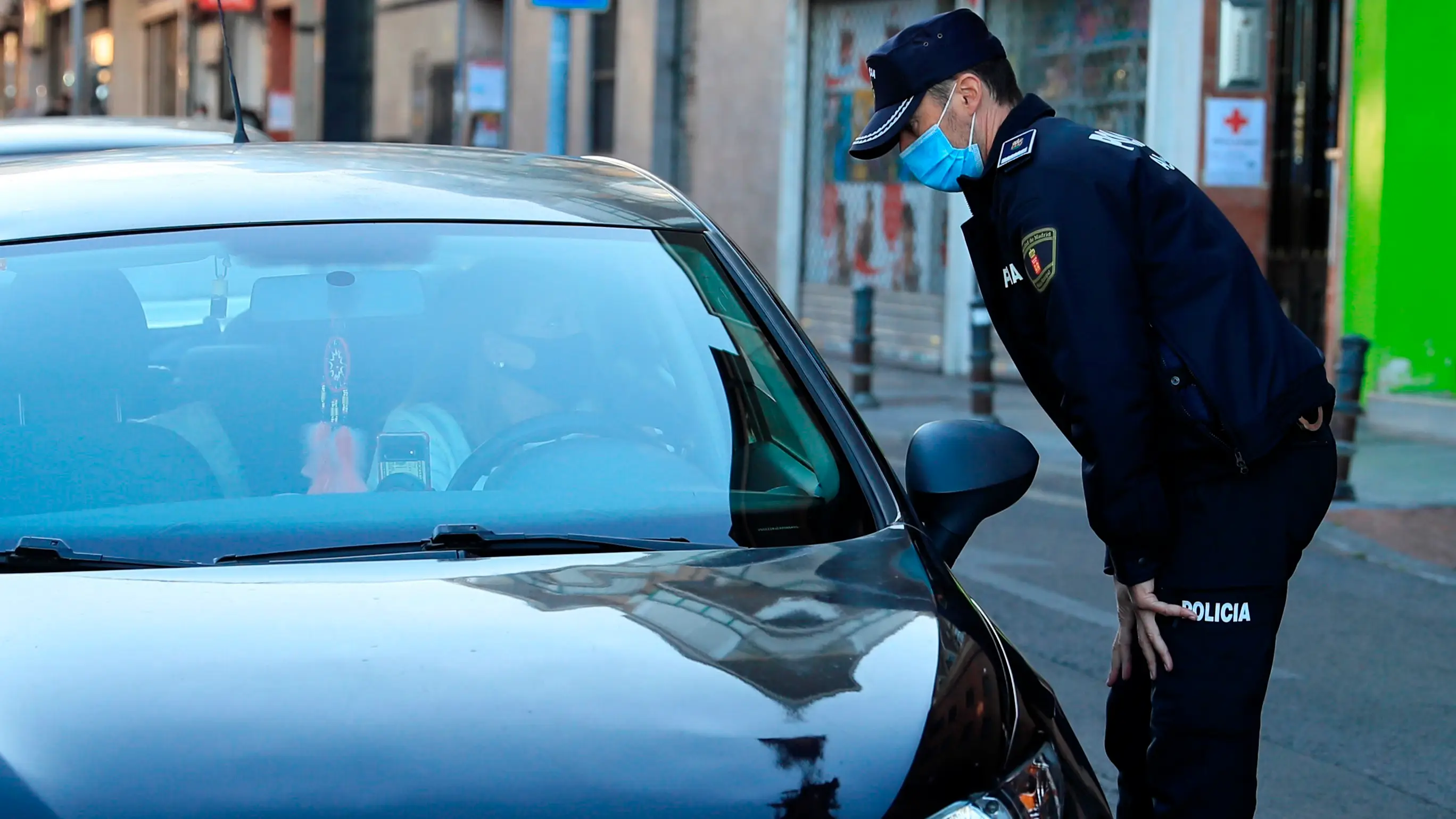 Restricciones por comunidades Restricciones por comunidades