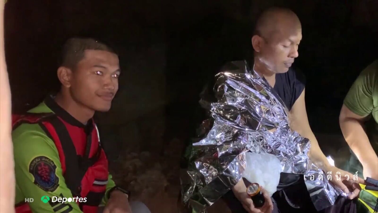 El extremo y peligroso rescate de un monje budista atrapado en una cueva de Tailandia