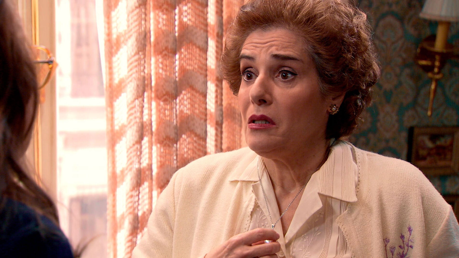 Visi ‘fascina’ a Benigna con un terrorífico regalo de la amistad