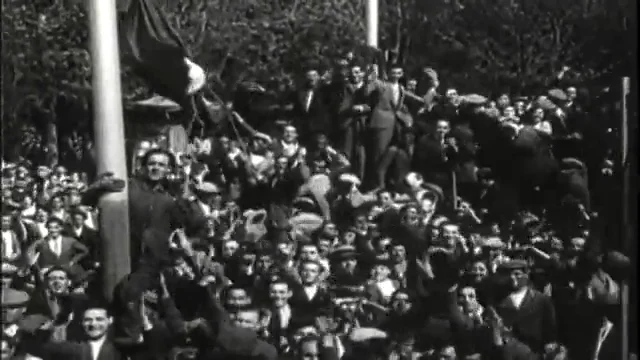 90 años desde que España proclamó la Segunda República e izó la bandera tricolor 90 años desde que España proclamó la Segunda República e izó la bandera tricolor