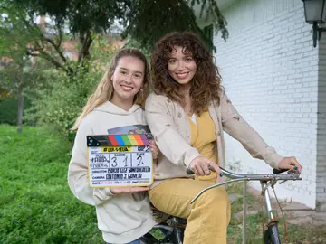 Paula Usero y Carol Rovira, protagonistas de #Luimelia Paula Usero y Carol Rovira, protagonistas de #Luimelia