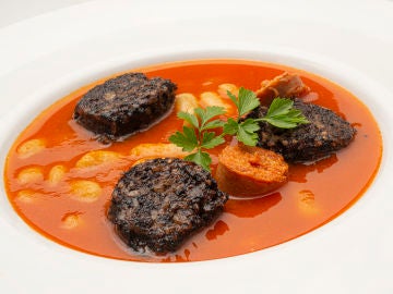 Receta de fabes con morcilla y chorizo "fácil de cocinar", de Karlos Arguiñano: "En 12 minutos están listas"