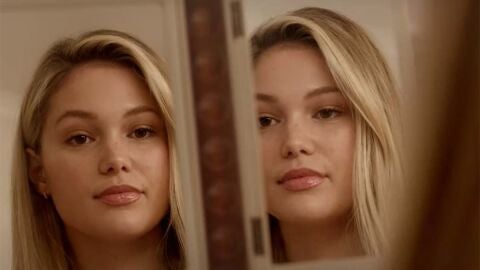 Olivia Holt es la chica popular en 'Cruel Summer'