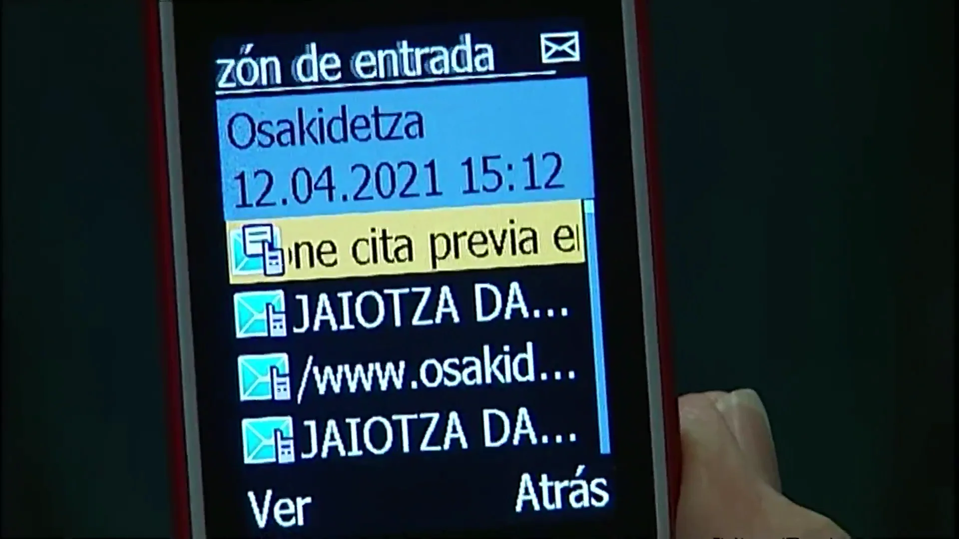 Bulos y nuevas tecnolog&iacute;as, los problemas de los m&aacute;s mayores para conocer su cita de vacunaci&oacute;n