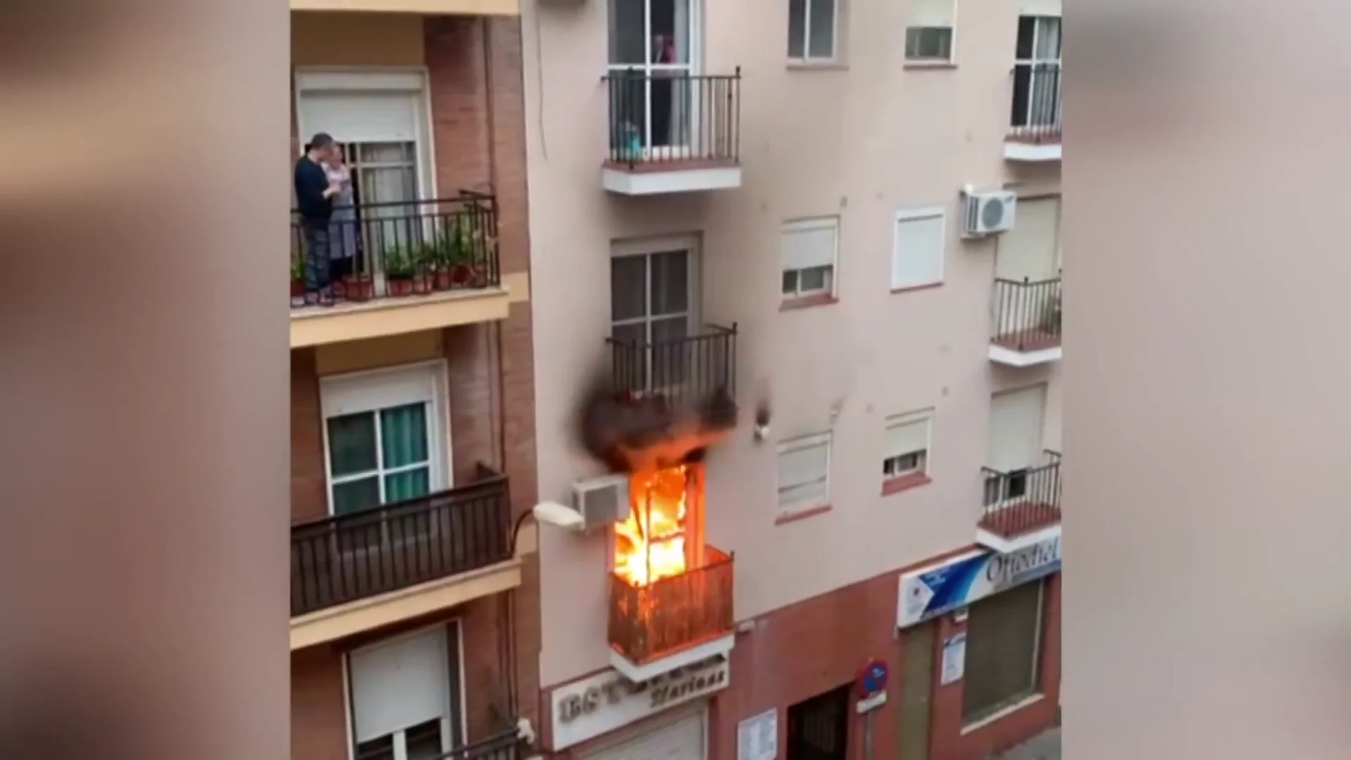 Incendio en una vivienda de Huelva Incendio en una vivienda de Huelva