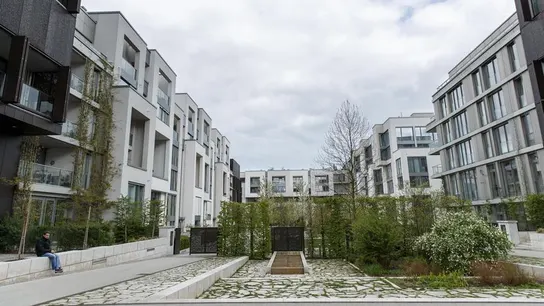El Constitucional de Alemania tumba la ley que limitaba al precio de los alquileres en Berlín El Constitucional de Alemania tumba la ley que limitaba al precio de los alquileres en Berlín