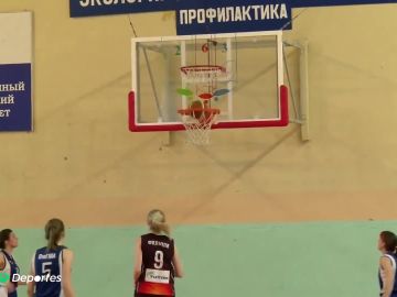Baloncesto con dos aros en cada canasta, la nueva modalidad rusa: "Quería inventar un deporte"