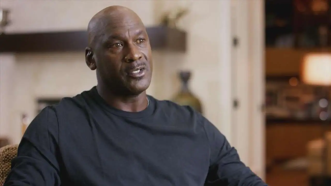 Efem&eacute;rides de hoy 16 de abril de 2021: Michael Jordan se retira
