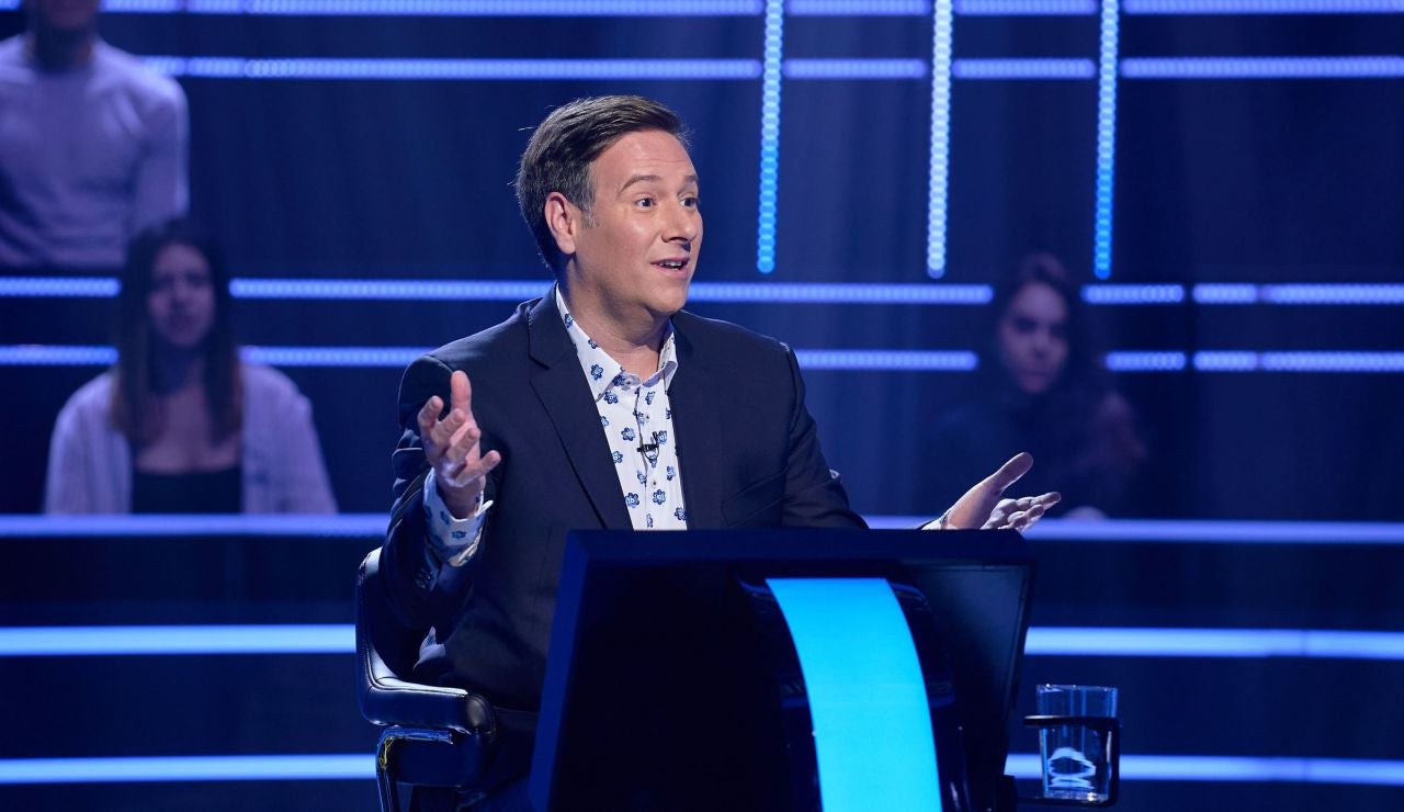 Los espíritus de Chiquito de la Calzada, Miguel Gila, Lina Morgan y Cantinflas guían a Carlos Latre a los 20.000 euros Los espíritus de Chiquito de la Calzada, Miguel Gila, Lina Morgan y Cantinflas guían a Carlos Latre a los 20.000 euros