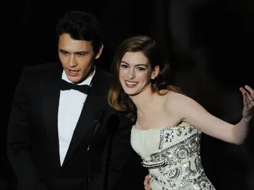 James Franco y Anne Hathaway en los Oscar James Franco y Anne Hathaway en los Oscar