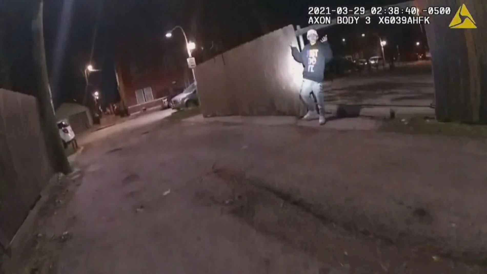 El vídeo que muestra cómo un policía mata a un niño de 13 años en Estados Unidos