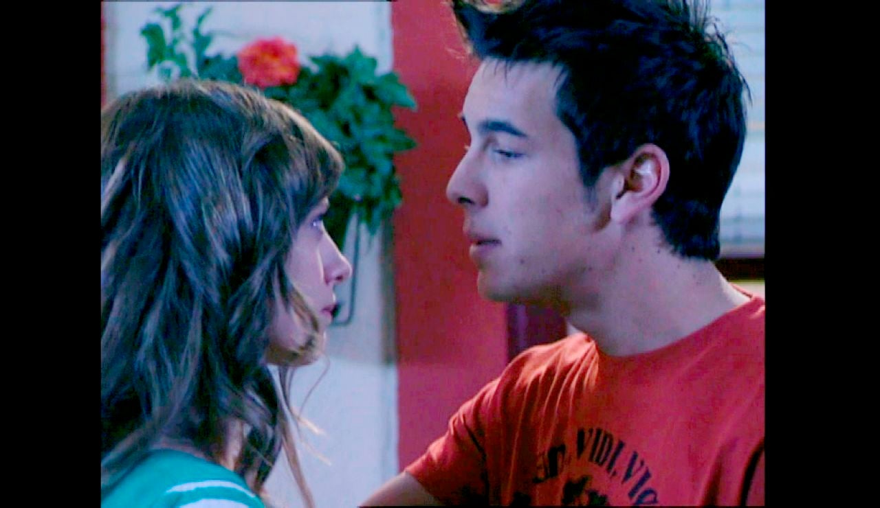 Michelle Jenner y Mario Casas hicieron magia: los románticos momentos entre Aitor y Sara en ‘Los hombres de Paco” Michelle Jenner y Mario Casas hicieron magia: los románticos momentos entre Aitor y Sara en ‘Los hombres de Paco”