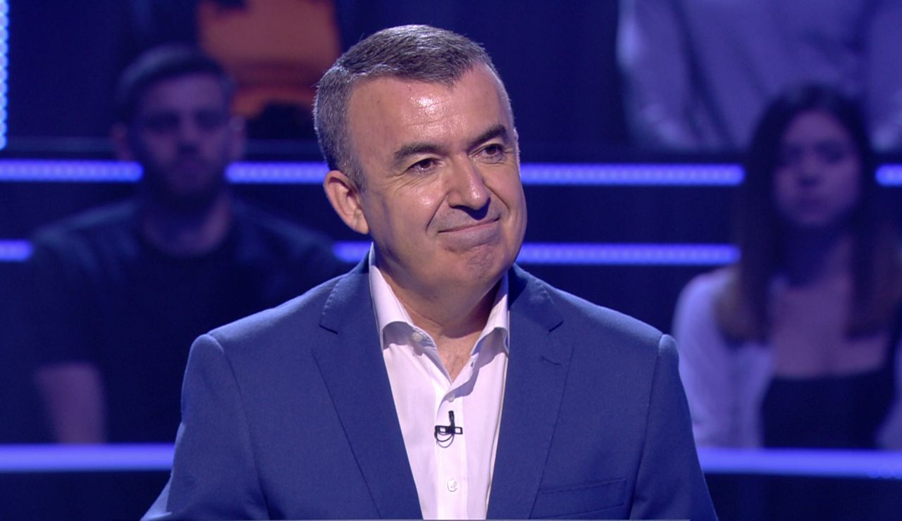 La sorpresa de Lorenzo Silva con su tercera pregunta: "No querría equivocarme tan pronto" La sorpresa de Lorenzo Silva con su tercera pregunta: "No querría equivocarme tan pronto"