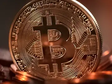 Criptomonedas: Del valor oro al bitcoin, ¿una nueva era económica? Criptomonedas: Del valor oro al bitcoin, ¿una nueva era económica?