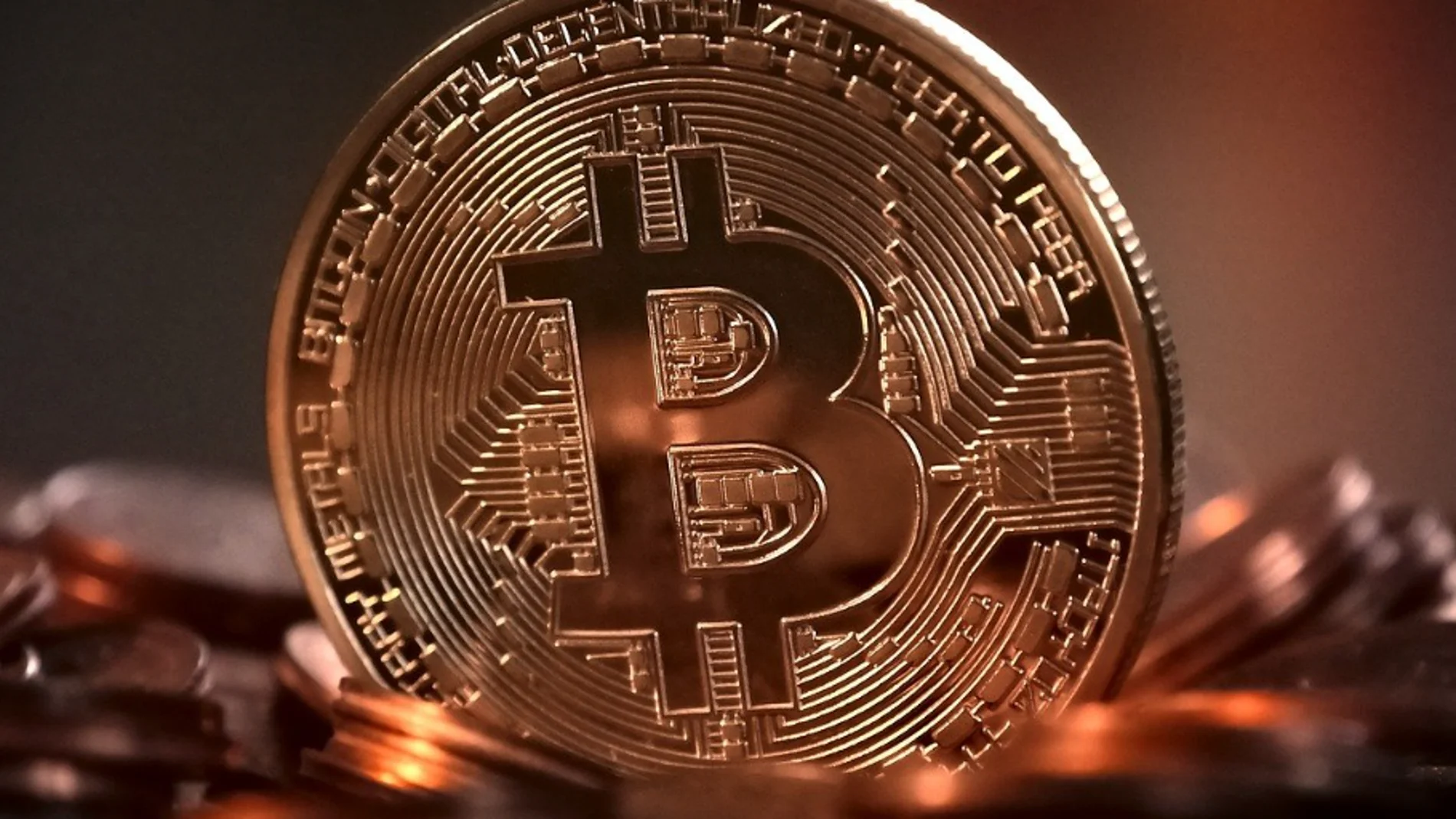 Criptomonedas: Del valor oro al bitcoin, ¿una nueva era económica?