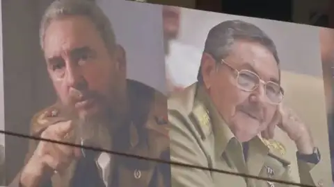 Raúl Castro anuncia que se retira Raúl Castro anuncia que se retira