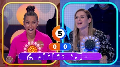 Locura de Cristina Pedroche en ‘Pasapalabra’: “¡Me has puesto ‘El Tiburón’ que me flipa!”