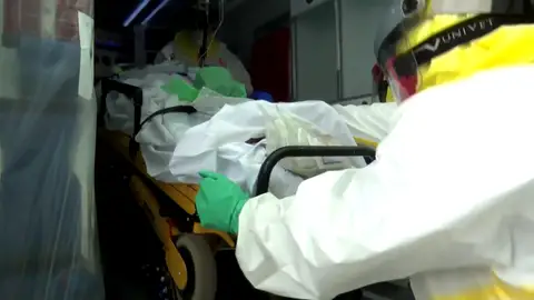 Un estudio advierte a los jóvenes que haberse contagiado de coronavirus les da cierta protección pero no la inmunidad Un estudio advierte a los jóvenes que haberse contagiado de coronavirus les da cierta protección pero no la inmunidad