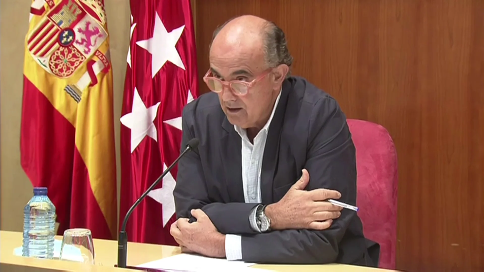 Antonio Zapatero: "Necesitamos m&aacute;s vacunas o nos veremos obligados a cerrar los puntos de vacunaci&oacute;n masiva"