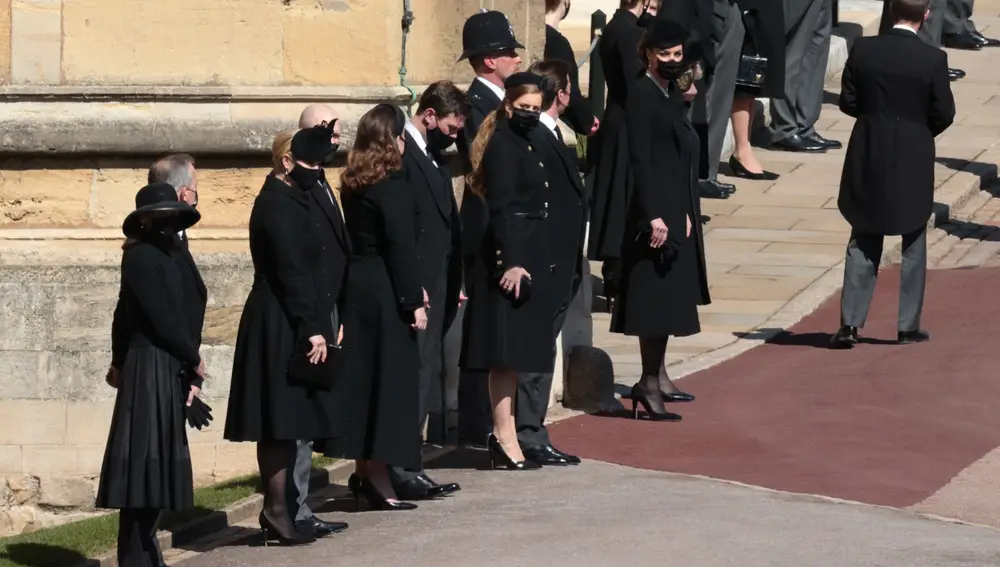 La imagen de la Familia Real Británica unida para despedir al duque de Edimburgo
