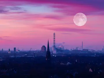 Superluna rosa o luna de huevo Superluna rosa o luna de huevo