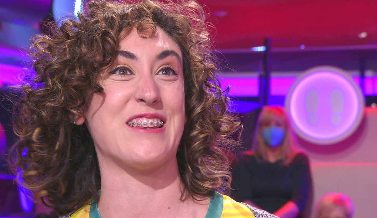 ¡Qué contagiosa! Arturo Valls flipa con la risa nerviosa de una concursante de ‘¡Ahora caigo!’ ¡Qué contagiosa! Arturo Valls flipa con la risa nerviosa de una concursante de ‘¡Ahora caigo!’