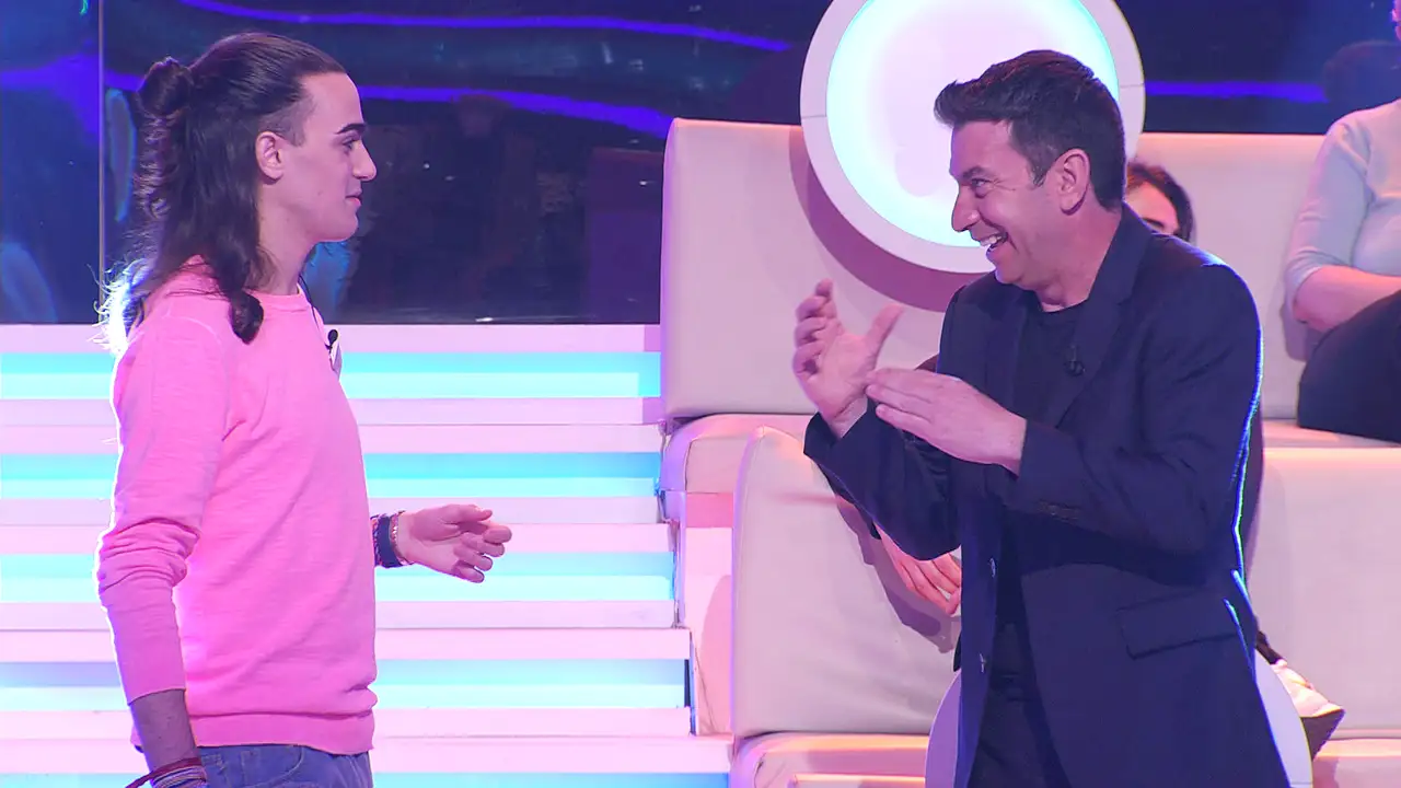 La broma fallida de Arturo Valls con Borja a Mireia en ‘¡Ahora caigo!’